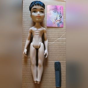 Bratz TOKYO A GO GO Eitan -- nude with no feet, like new -- from 2003